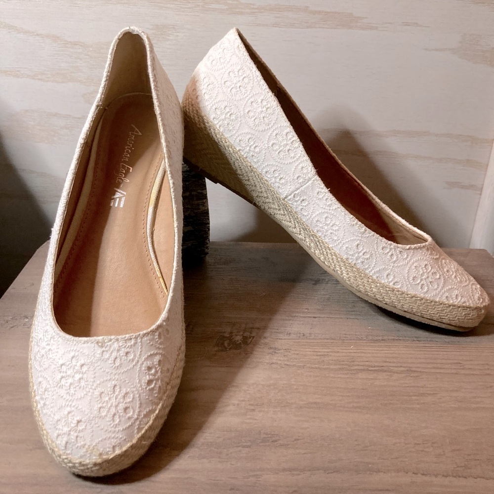 American Eagle White Floral Espadrilles